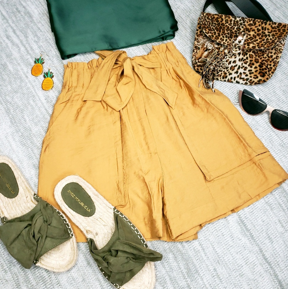 🆕️//The Sante Fe//Gold yellow high waisted shorts - Picture 3 of 8
